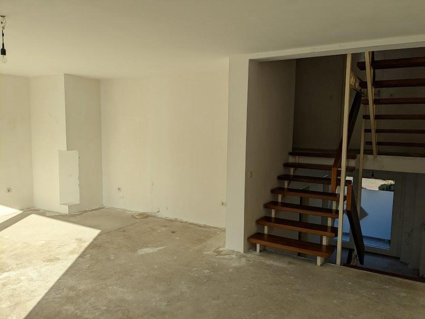 Wohnzimmer/ Kaminanschluss