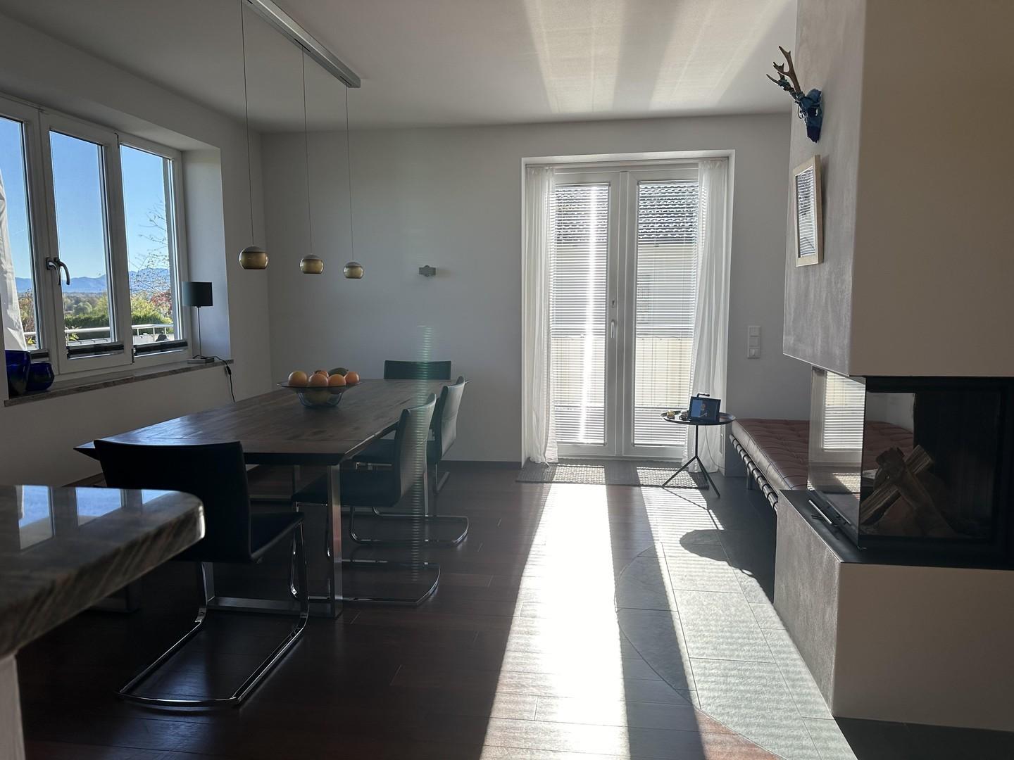 Esszimmer mit Kamin