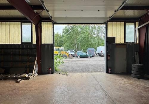 Halle 300m²