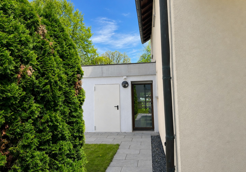 Seitlicher Hauszugang