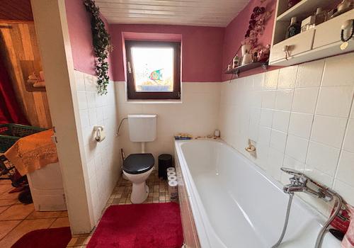 Badezimmer EG