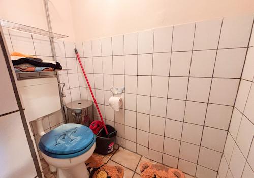 WC EG