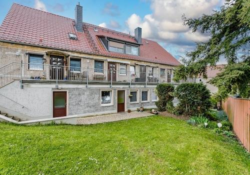 Frontansicht Mehrfamilienhaus