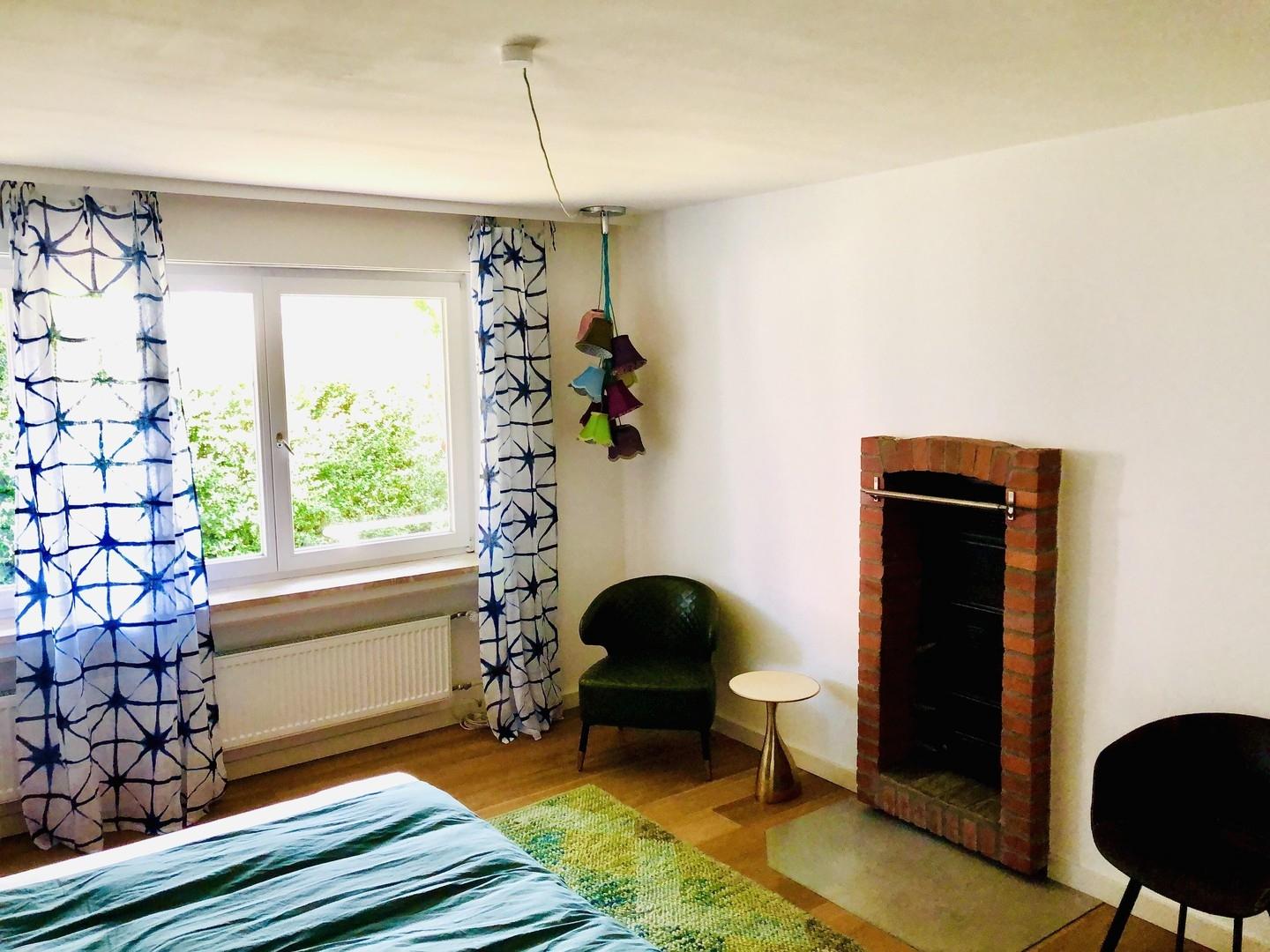 Schlafzimmer Kachelofen