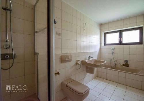 EG-Badezimmer