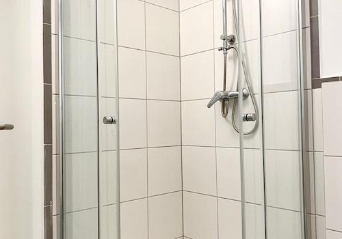 Bad mit Dusche