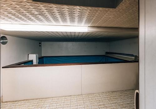 Poolraum 3