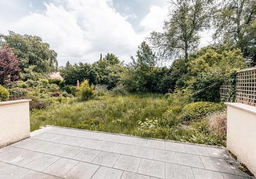 Terrasse mit Garten 2
