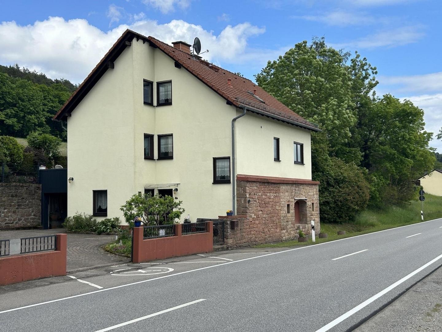 Sehr gepflegtes Einfamilienhaus