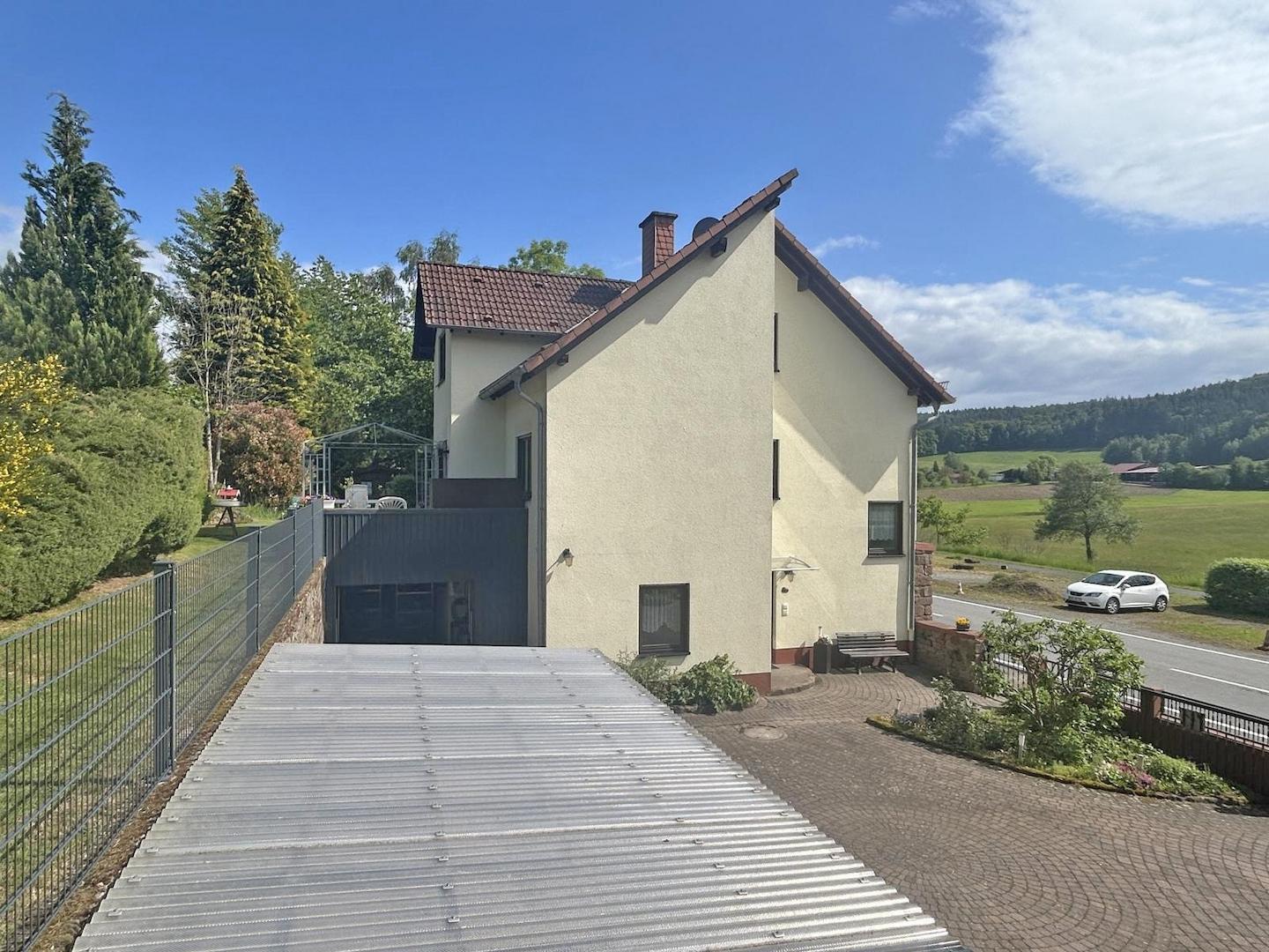 Hofansicht Einfamilienhaus