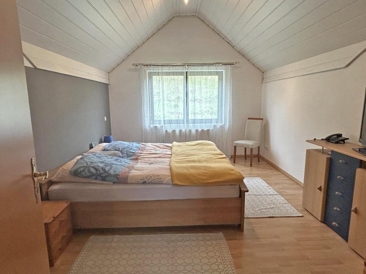 Nr. 55 - Kinderzimmer 2 im DG