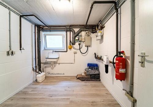 Hausanschlussraum im Keller