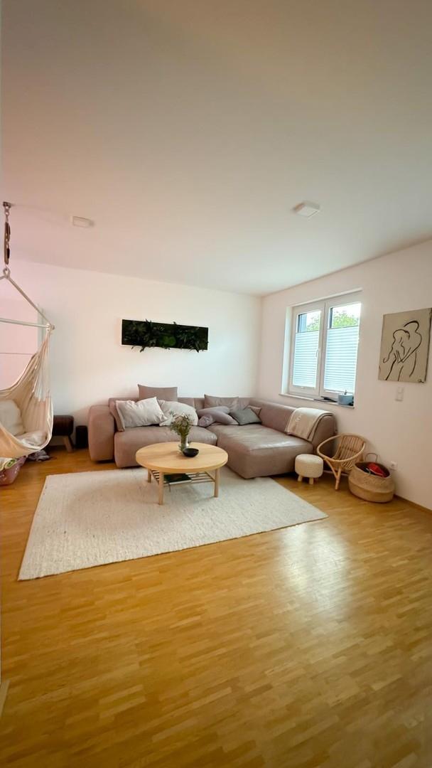 Wohnzimmer, Bild 1