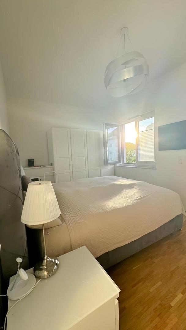 Schlafzimmer, Bild 1