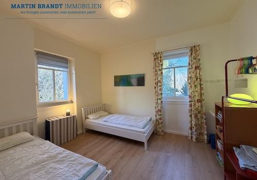 Schlafzimmer 2 OG