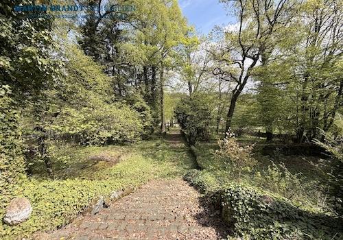 Zugang zum Parkgrundstück