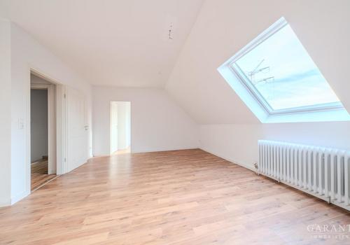 Schlafzimmer DG