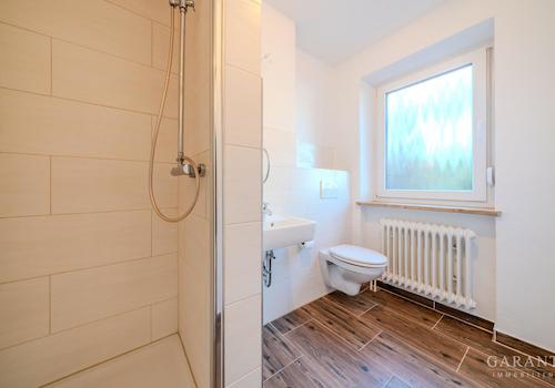 Badezimmer EG