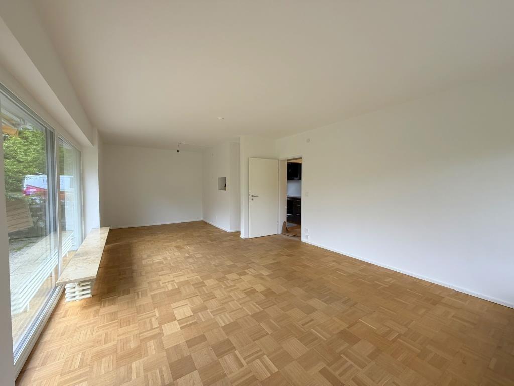 Wohnzimmer mit Essbereich