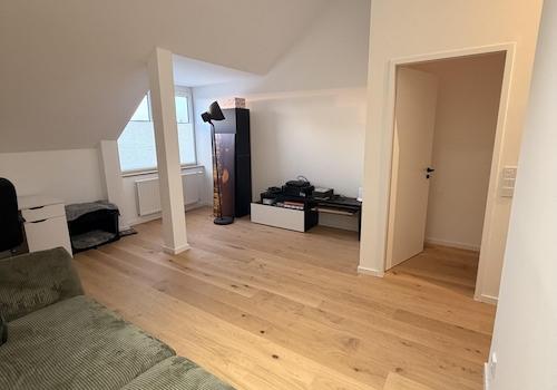 Wohnzimmer DG