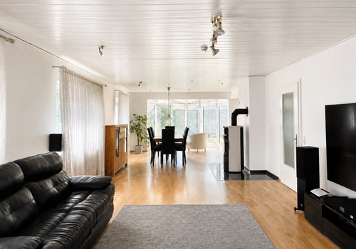 Wohnzimmer mit Kaminofen