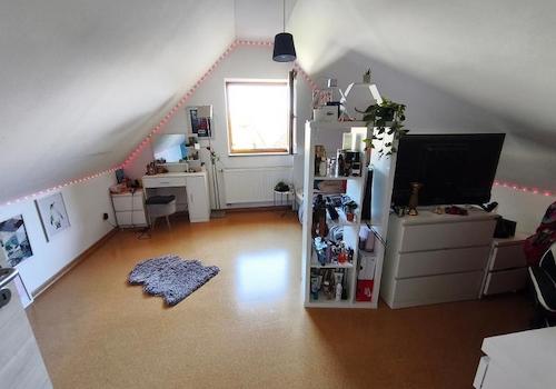 Zimmer im Spitzboden Bild 1