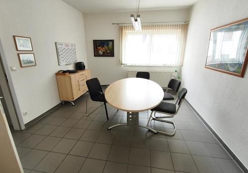 Besprechungszimmer / Büro 3 Bild 1