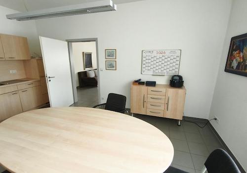 Besprechungszimmer / Büro 3 Bild 2