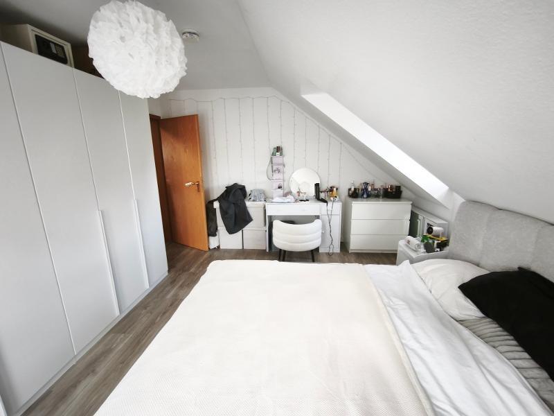 Schlafzimmer Bild 4