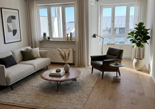Wohnzimmer möbliert mit KI