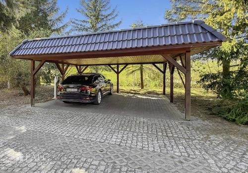 Doppelcarport mit Wallbox