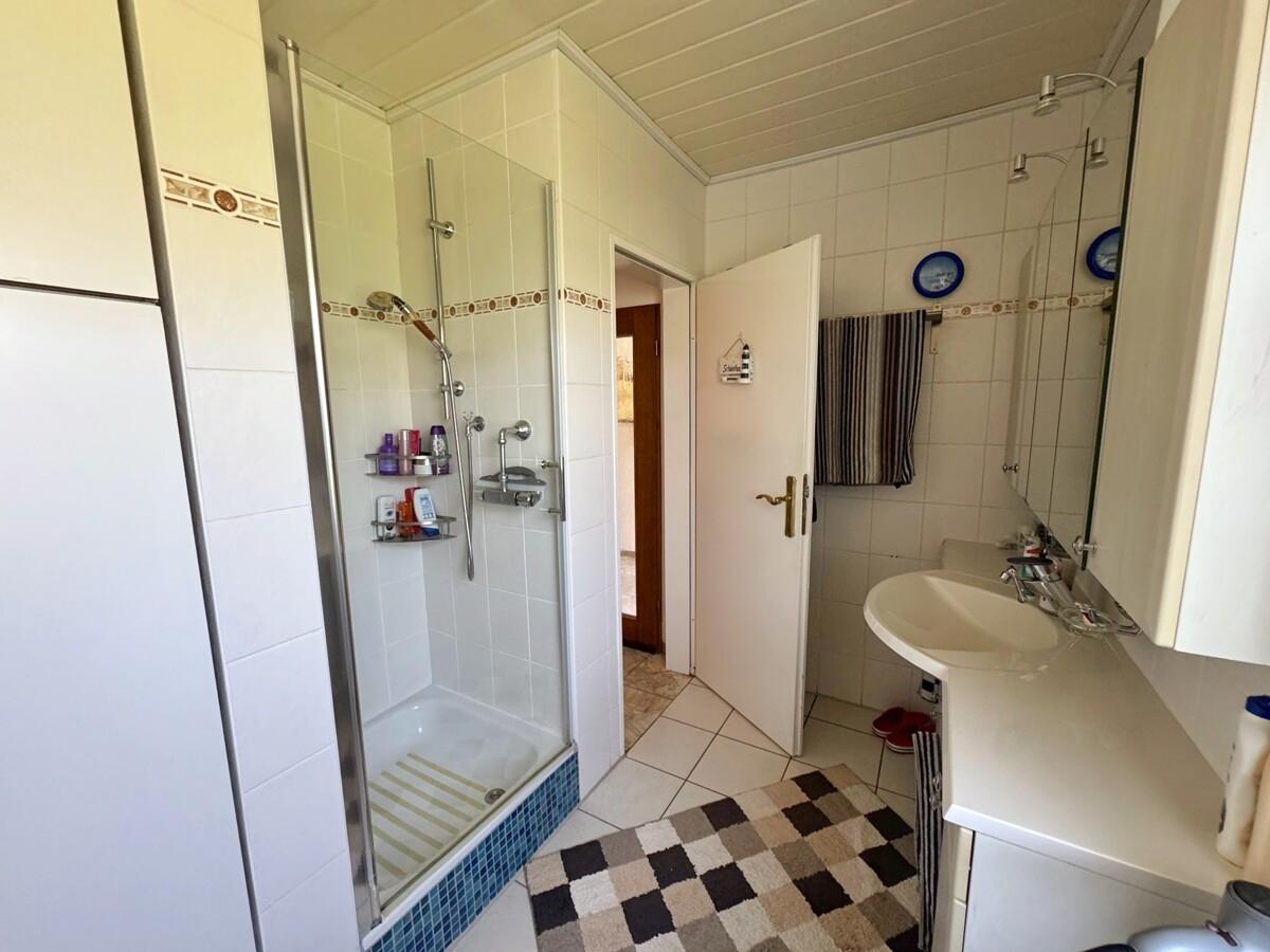 Badezimmer EG