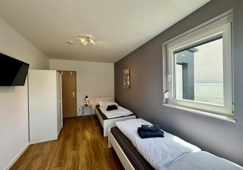 ROOM1