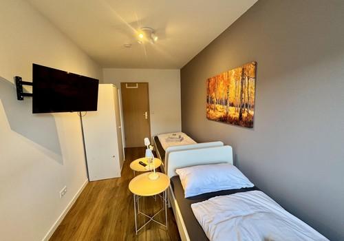 ROOM2