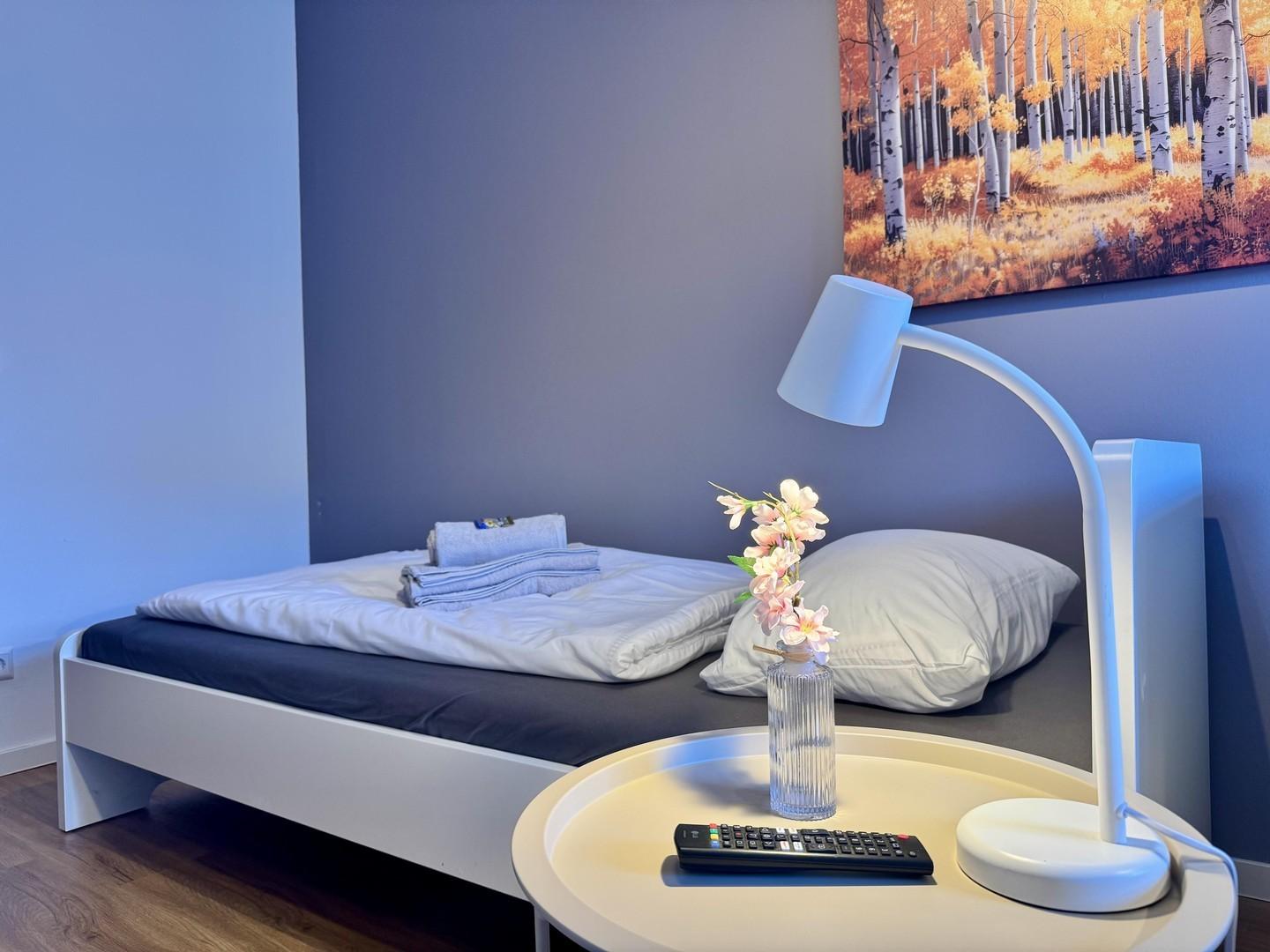 ROOM2