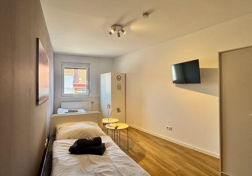 ROOM4
