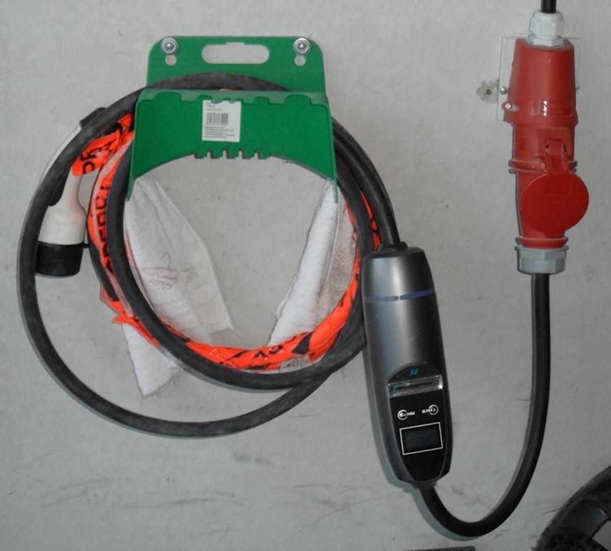EV Ladekabel 22kW, Garage