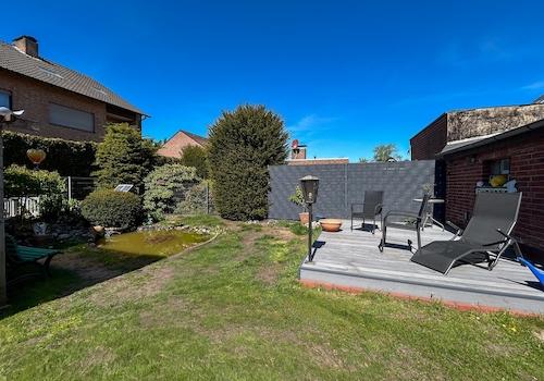 Garten mit Terrasse