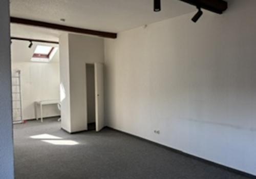 DG links Raum Bild 2