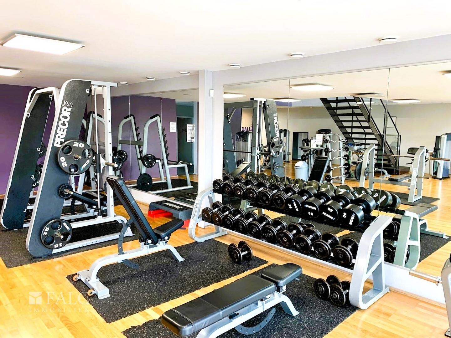  Fitnessstudio OG