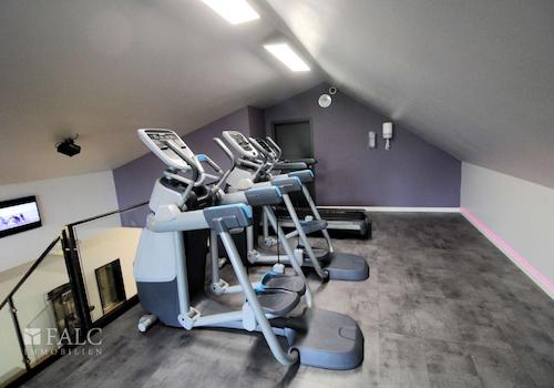 Fitnessstudio  Empore
