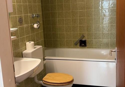 Bad mit Wanne