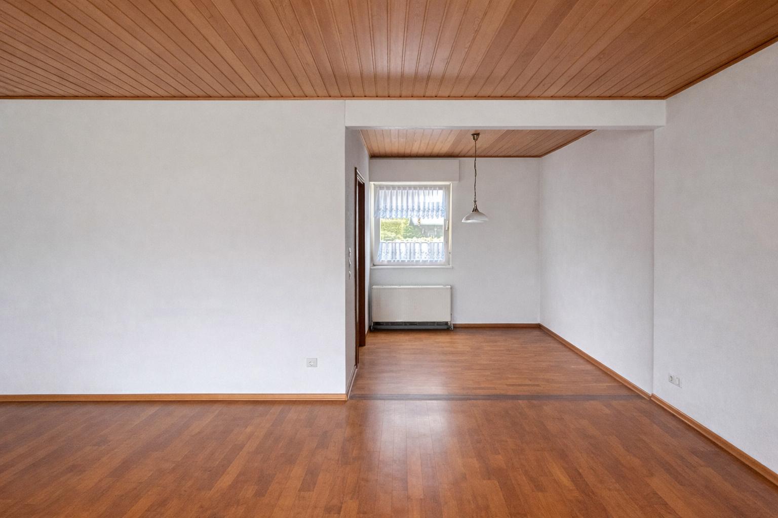 Esszimmer virtuell geleert