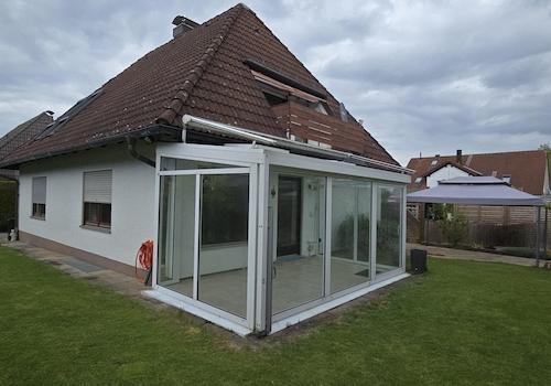 Ansicht mit Wintergarten