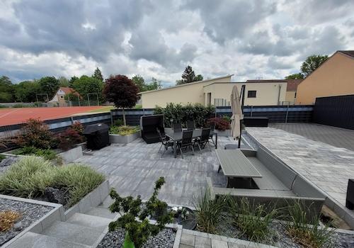 Terrasse hinten