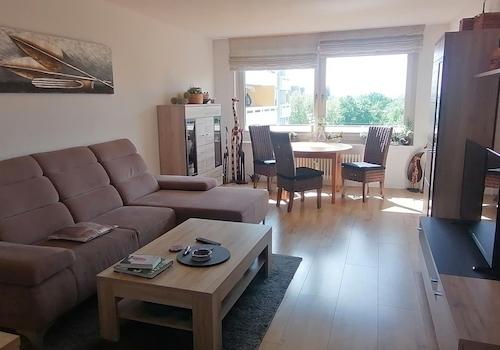 helles Wohnzimmer nach Süden