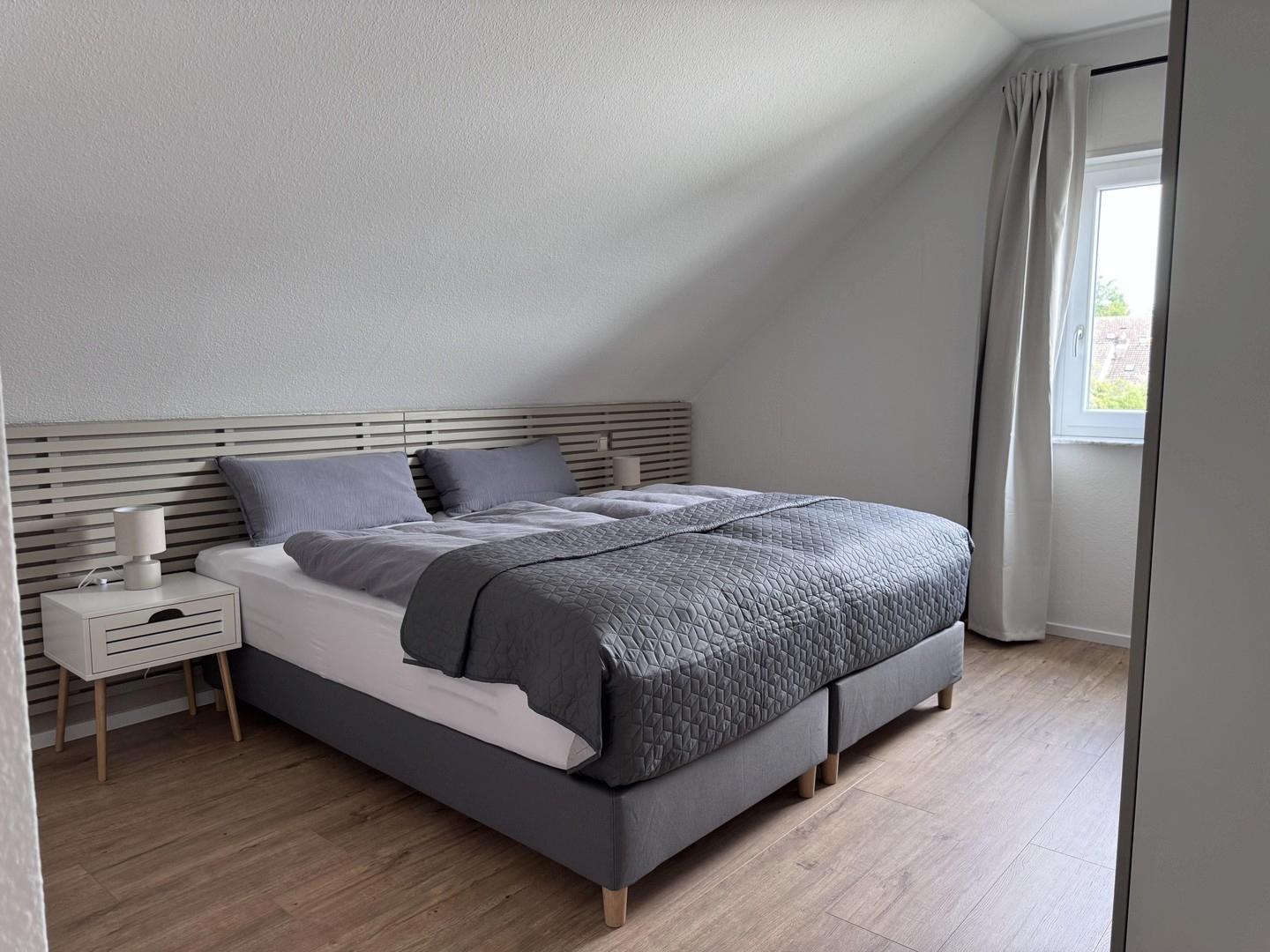Schlafzimmer 1 (Option 1)