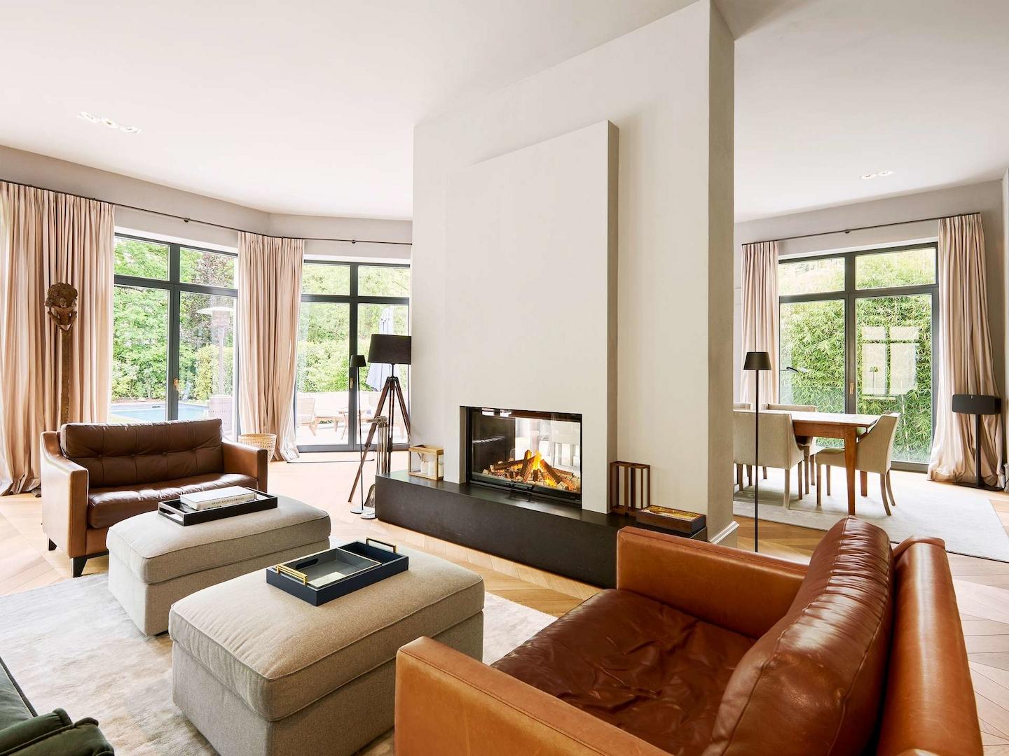 Architektonisches Unikat: Luxuriöse Altbauvilla mit Einliegerwohnung & Salzwasseraußenpool – 14169 Berlin – Vorschaubild 8