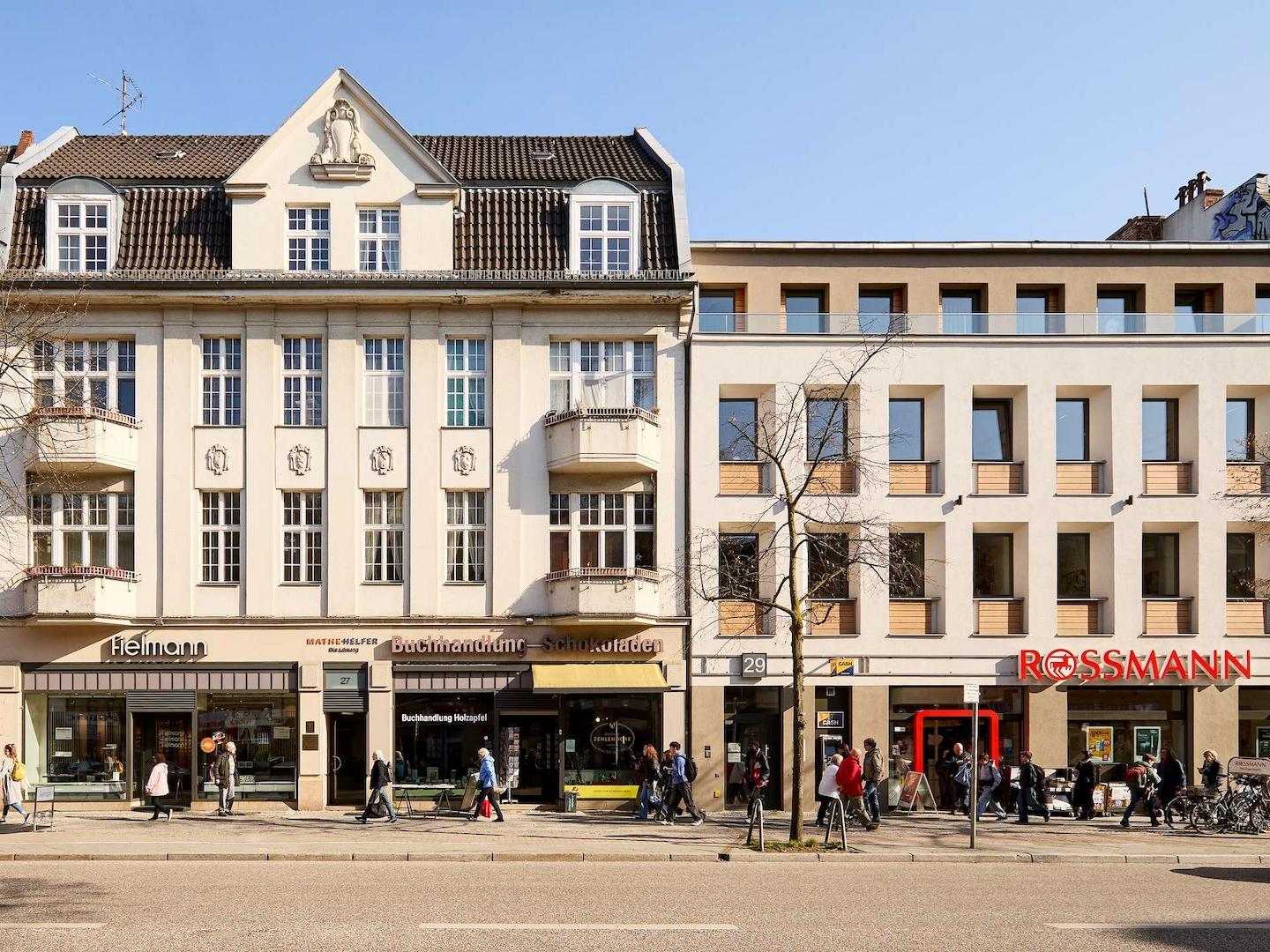 Architektonisches Unikat: Luxuriöse Altbauvilla mit Einliegerwohnung & Salzwasseraußenpool – 14169 Berlin – Vorschaubild 24