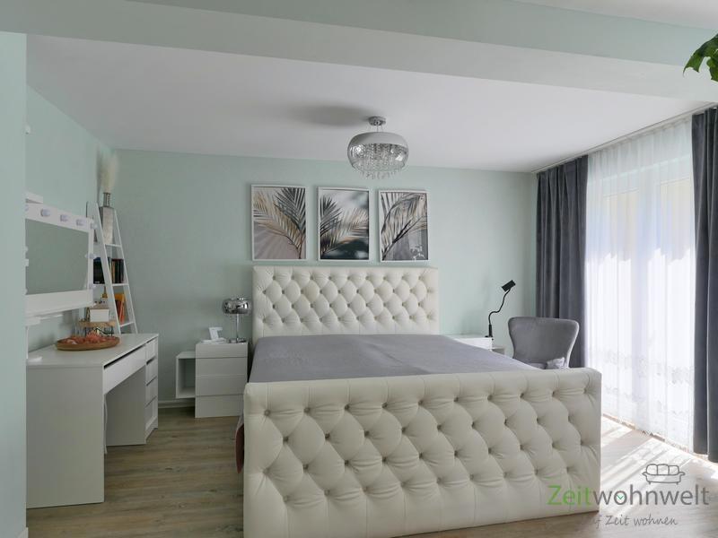 Blick ins große Schlafzimmer